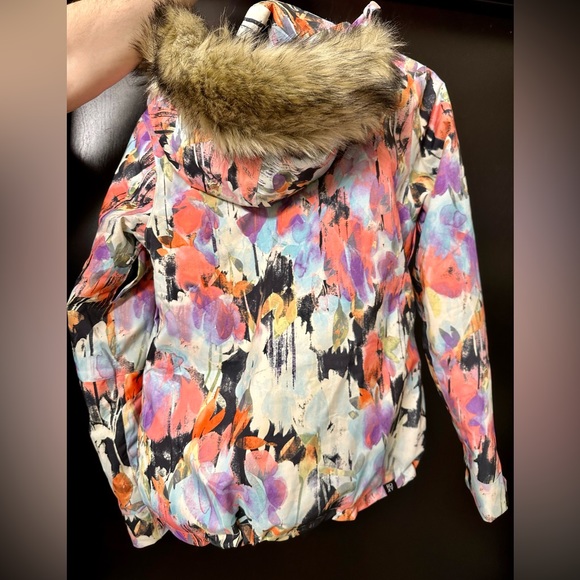 Ski/Snowboard Jacket - Picture 4 of 5